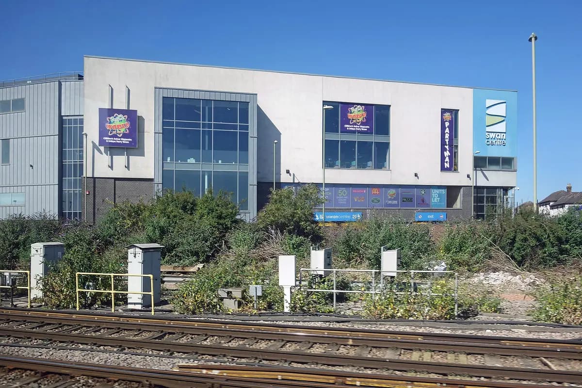 The Swan Centre building in Eastleigh on a sunny day